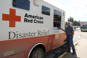 American Red Cross disaster relief truck. © Patsy Lynch / Wikimedia Commons 