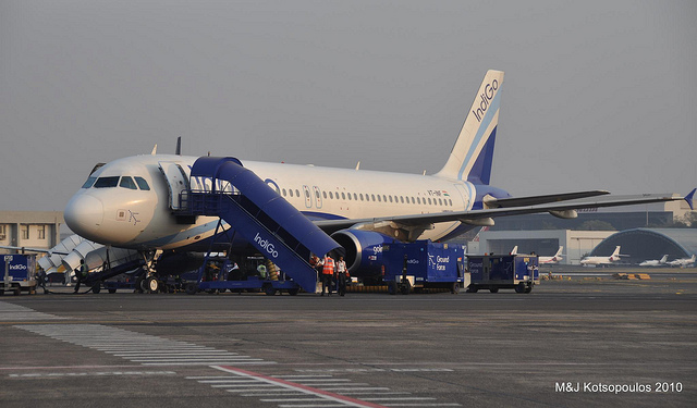 IndiGo airlines earlier Airbus A320 model at an airport in Mumbai, India ©John and Melanie Illingworth