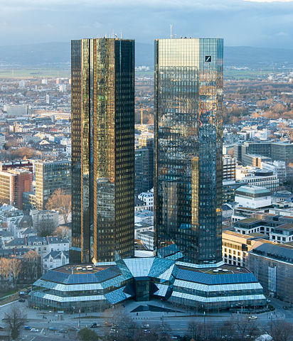 Frankfurt Deutsche Bank headquarters. ©Epizentrum, Creative Commons Attribution-Share Alike 3.0 